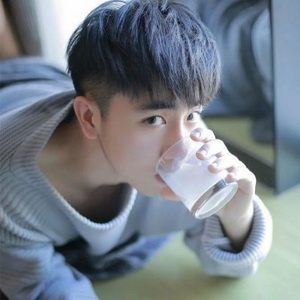 超呆萌可爱男生微信头像