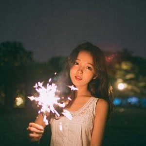 随意拍气质甜美清纯美女头像-微信头像