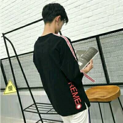 气质阳光暖男微信头像8