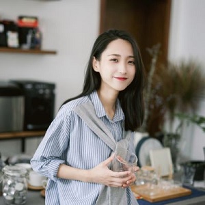 清纯唯美文艺美女微信头像