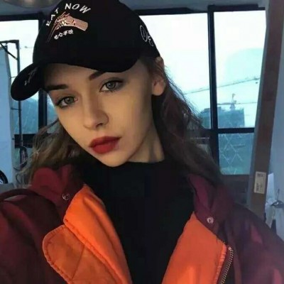 欧美气质女生图像57-微信头像