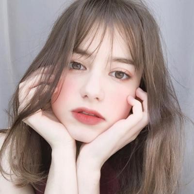 欧美气质女生图像27_微信头像